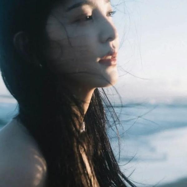 归来心似寒江月